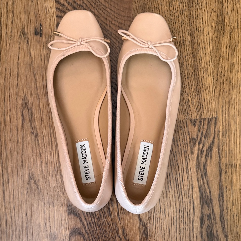 Steve Madden Women's Tan Bow Flats